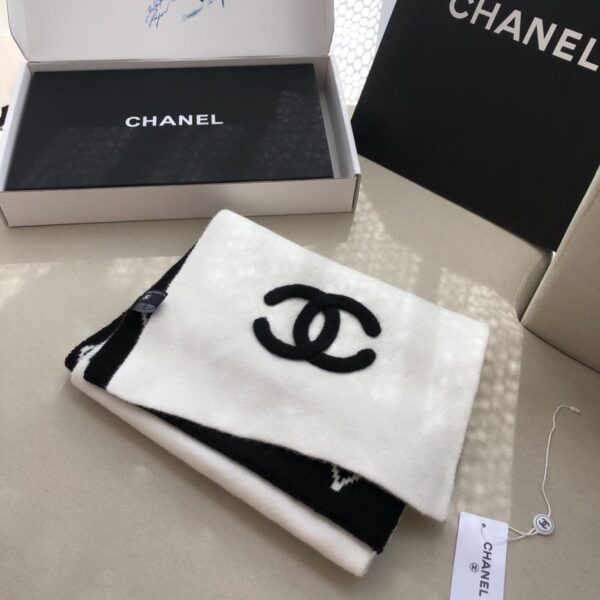 replica,repliche,fake,1:1,earrings,bracelet,ring,jewelry CHANEL Nuova sciarpa in maglia di cashmere di Chanel