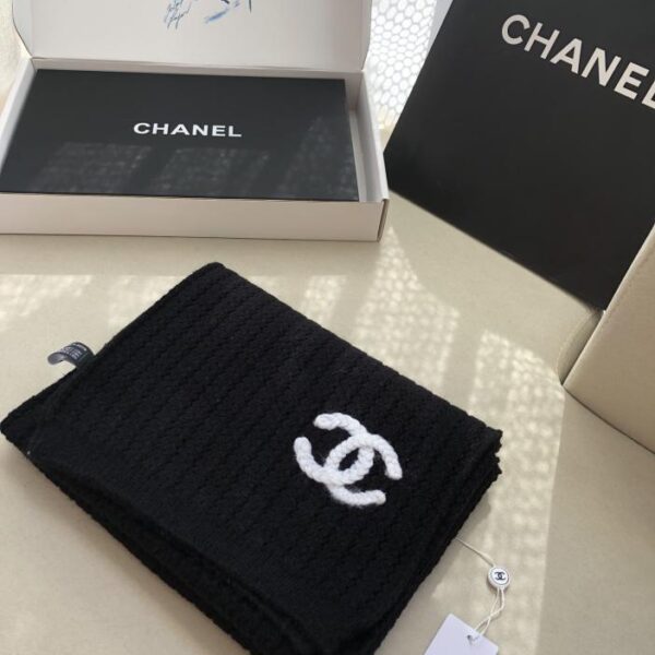 replica,repliche,fake,1:1,earrings,bracelet,ring,jewelry CHANEL Sciarpa classica in maglia di cashmere nuova doppia C di Chanel