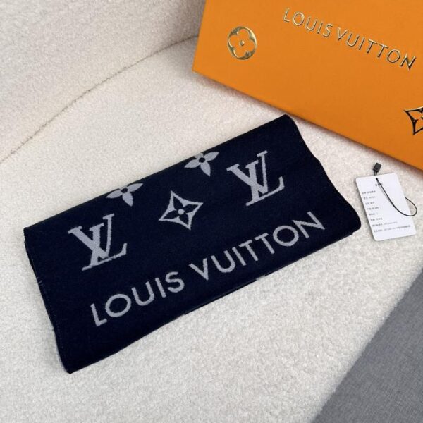 replica,repliche,fake,1:1,earrings,bracelet,ring,jewelry Nuova sciarpa double face da uomo in lana LV