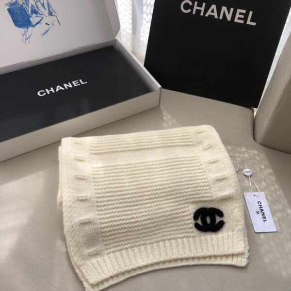 replica,repliche,fake,1:1,earrings,bracelet,ring,jewelry Chanel Sciarpa in cashmere con doppia C con logo Chanel autunno e inverno lavorato a maglia in cashmere