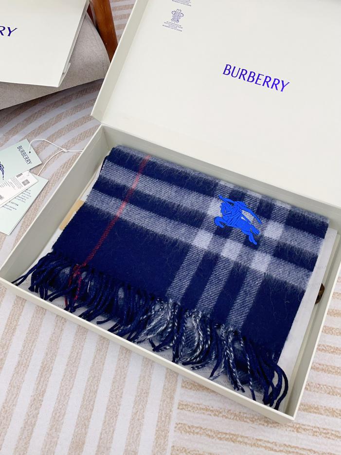 replica,repliche,fake,1:1,earrings,bracelet,ring,jewelry Sciarpa Burberry in misto cashmere e lana replica,repliche,fake,1:1,earrings,bracelet,ring,jewelry Sciarpa Burberry in misto cashmere e lana