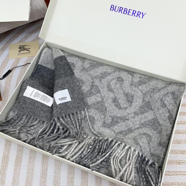 replica,repliche,fake,1:1,earrings,bracelet,ring,jewelry Sciarpa reversibile Burberry grigio chiaro