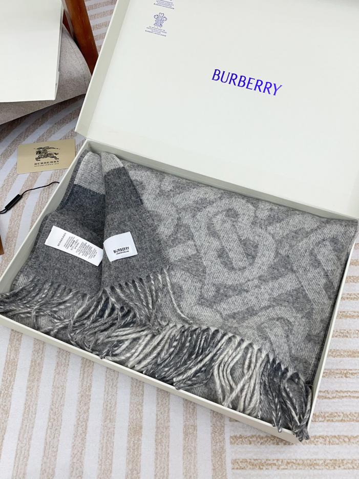 replica,repliche,fake,1:1,earrings,bracelet,ring,jewelry Sciarpa reversibile Burberry grigio chiaro replica,repliche,fake,1:1,earrings,bracelet,ring,jewelry Sciarpa reversibile Burberry grigio chiaro