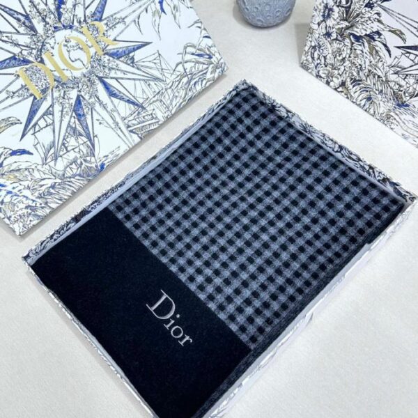 replica,repliche,fake,1:1,earrings,bracelet,ring,jewelry Sciarpe Dior di fascia alta per uomo e donna