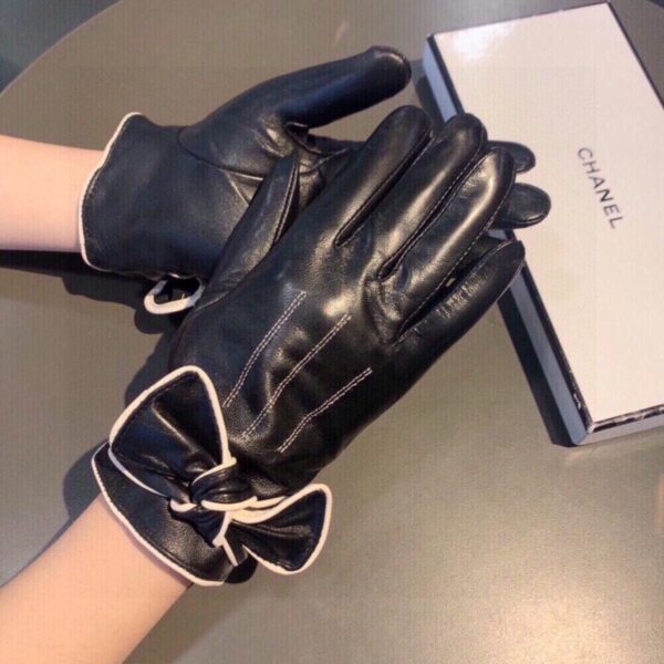 replica,repliche,fake,1:1,earrings,bracelet,ring,jewelry Guanti touch Chanel