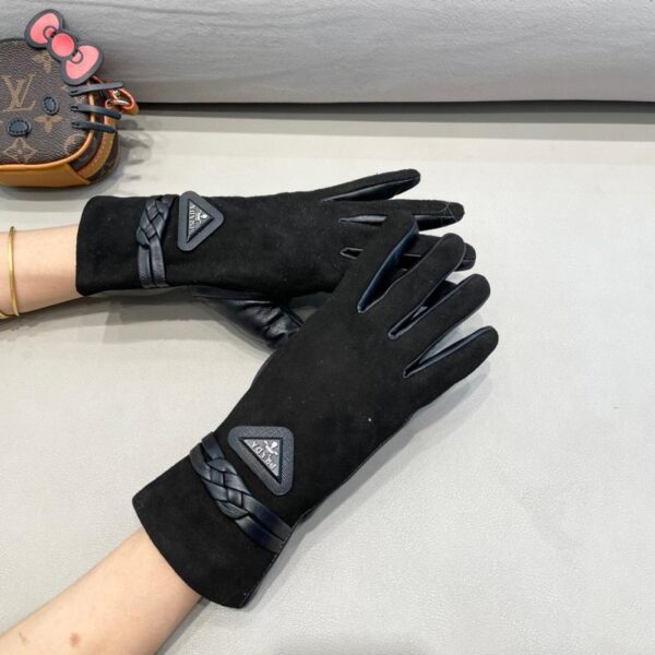 replica,repliche,fake,1:1,earrings,bracelet,ring,jewelry Guanti Prada Touch da donna