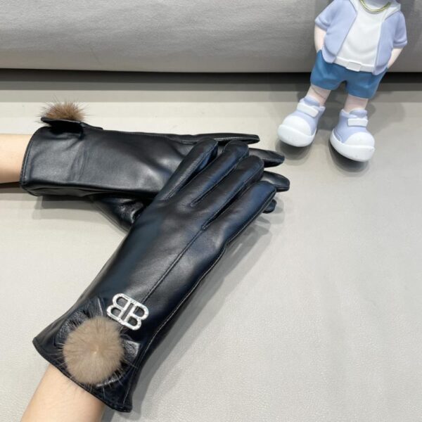 replica,repliche,fake,1:1,earrings,bracelet,ring,jewelry Guanti Touch di Balenciaga da donna