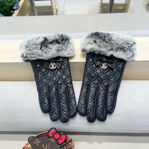 replica,repliche,fake,1:1,earrings,bracelet,ring,jewelry Louis Vuitton LV autunno e inverno pigro coniglio pelle di pecora guanti ricamati touch screen del telefono cellulare