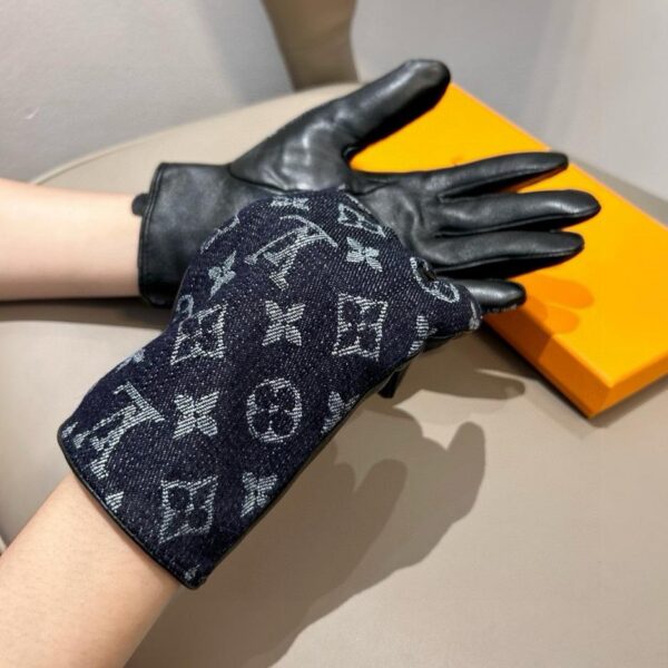 replica,repliche,fake,1:1,earrings,bracelet,ring,jewelry  Nuovo denim LV con guanti in pelle, guanti da moto alla moda