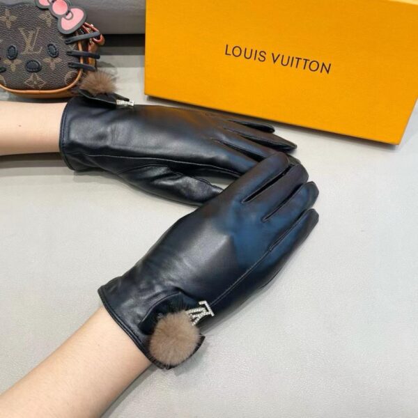 replica,repliche,fake,1:1,earrings,bracelet,ring,jewelry  Guanti touch da donna LV