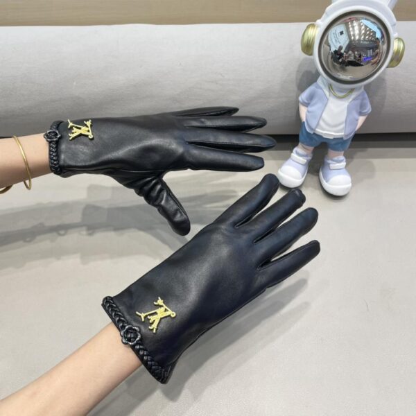 replica,repliche,fake,1:1,earrings,bracelet,ring,jewelry  Guanti touch da donna LV