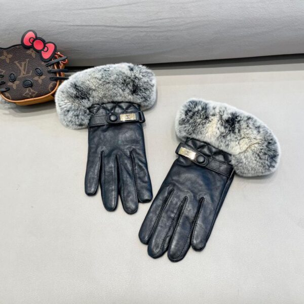 replica,repliche,fake,1:1,earrings,bracelet,ring,jewelry Ultimo modello di Chanel