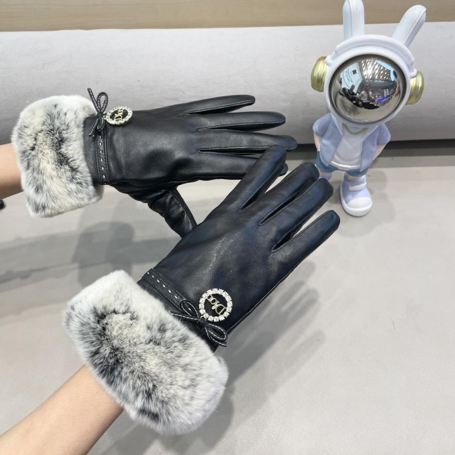 replica,repliche,fake,1:1,earrings,bracelet,ring,jewelry DIOR Nuovo autunno e inverno Guanti di pelle di pecora di coniglio pigro Touch screen per telefono cellulare replica,repliche,fake,1:1,earrings,bracelet,ring,jewelry DIOR Nuovo autunno e inverno Guanti di pelle di pecora di coniglio pigro Touch screen per telefono cellulare