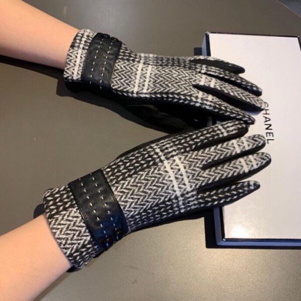 replica,repliche,fake,1:1,earrings,bracelet,ring,jewelry Guanti Chanel in lana nuova