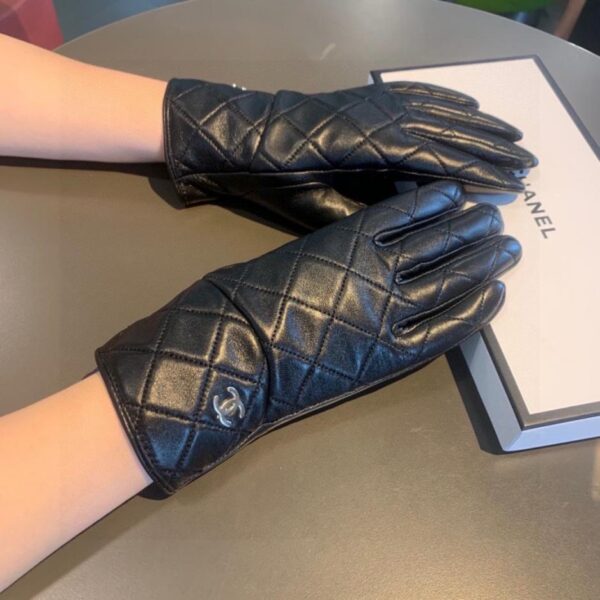 replica,repliche,fake,1:1,earrings,bracelet,ring,jewelry Guanti touch Chanel
