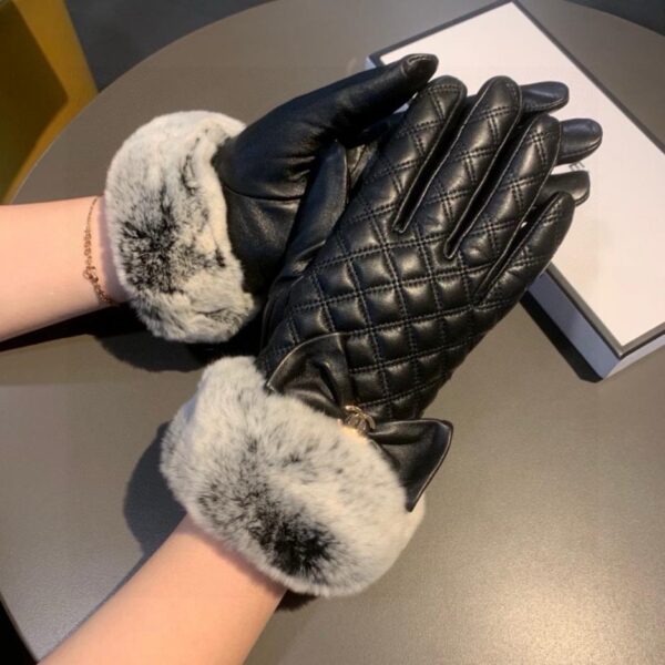 replica,repliche,fake,1:1,earrings,bracelet,ring,jewelry Chanel autunno e inverno pigro pelliccia di coniglio ricamo guanti di pelle di pecora cellulare touch screen