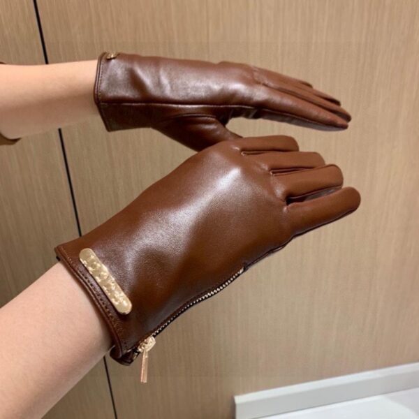 replica,repliche,fake,1:1,earrings,bracelet,ring,jewelry I nuovi guanti touch di Gucci, guanti in pelle di pecora premium con design con cerniera laterale