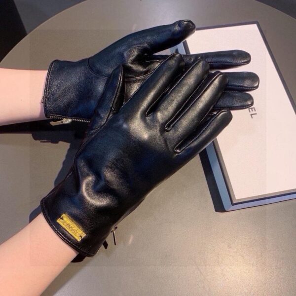 replica,repliche,fake,1:1,earrings,bracelet,ring,jewelry Guanti touch Chanel