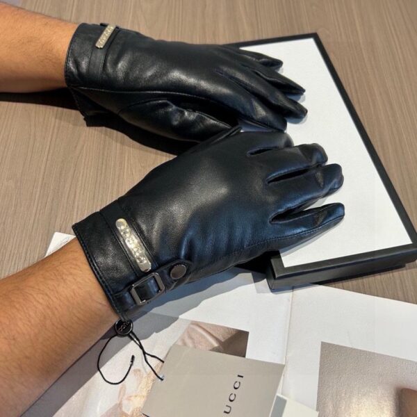 replica,repliche,fake,1:1,earrings,bracelet,ring,jewelry I nuovi guanti touch da uomo in pelle di pecora di alta qualità di GUCCI