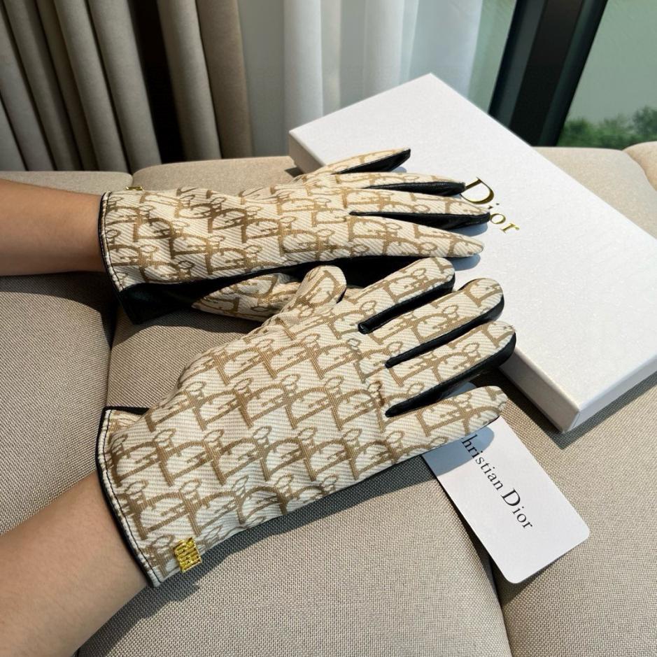replica,repliche,fake,1:1,earrings,bracelet,ring,jewelry Guanti touch Dior replica,repliche,fake,1:1,earrings,bracelet,ring,jewelry Guanti touch Dior