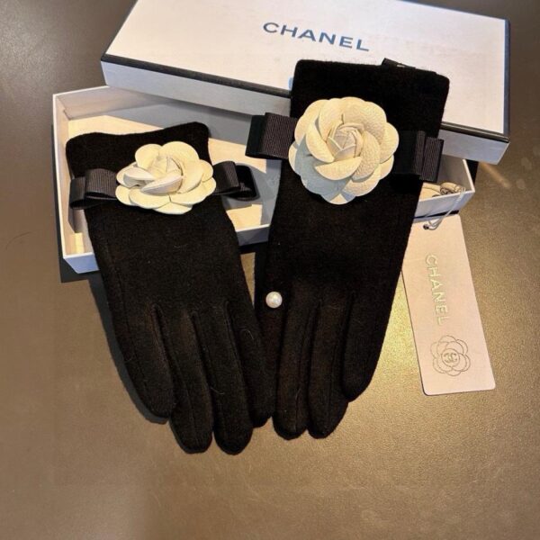 replica,repliche,fake,1:1,earrings,bracelet,ring,jewelry Guanti Chanel in lana nuova