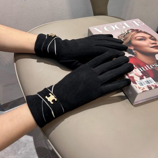 replica,repliche,fake,1:1,earrings,bracelet,ring,jewelry Guanti in lana nuova Celine Counter