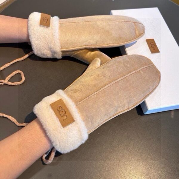 replica,repliche,fake,1:1,earrings,bracelet,ring,jewelry Guanti UGG in lana con spalle autunnali e invernali