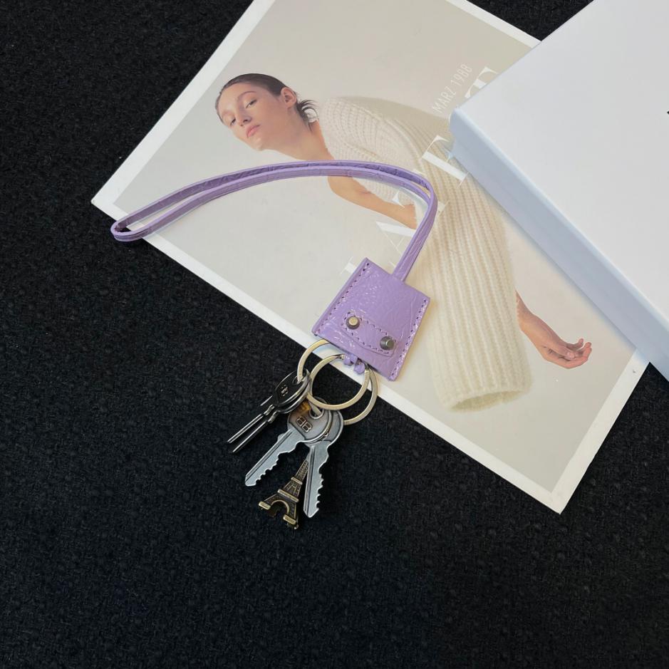 replica,repliche,fake,1:1,earrings,bracelet,ring,jewelry Pendente porta chiavi torre LE CITY di Balenciaga replica,repliche,fake,1:1,earrings,bracelet,ring,jewelry Pendente porta chiavi torre LE CITY di Balenciaga