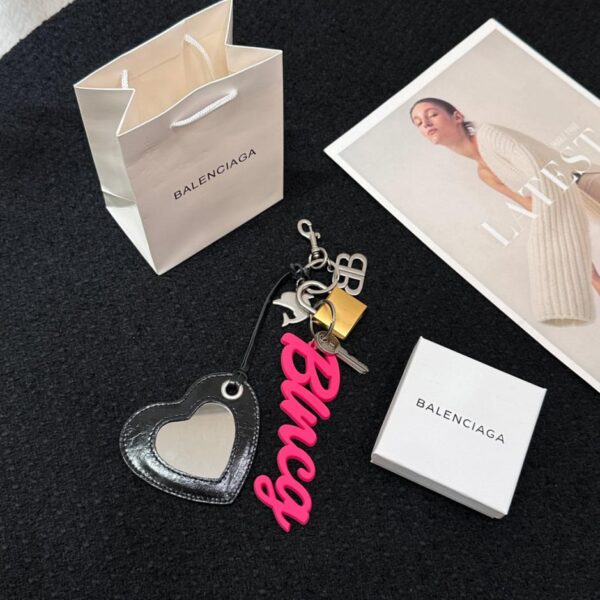 replica,repliche,fake,1:1,earrings,bracelet,ring,jewelry Portachiavi con ciondolo specchio Balenciaga Rodeo Love (4F02)
