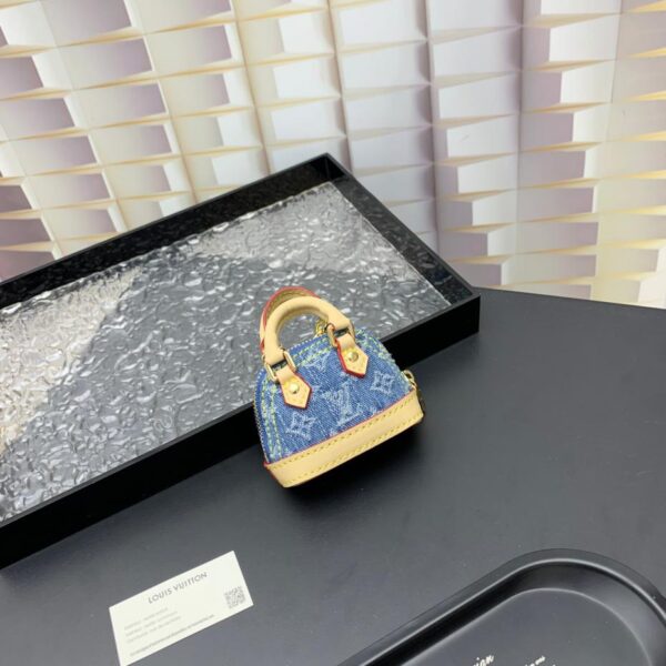 replica,repliche,fake,1:1,earrings,bracelet,ring,jewelry  M01706 ️Louis Vuitton lv mini ciondolo portachiavi borsa a conchiglia (4E13)