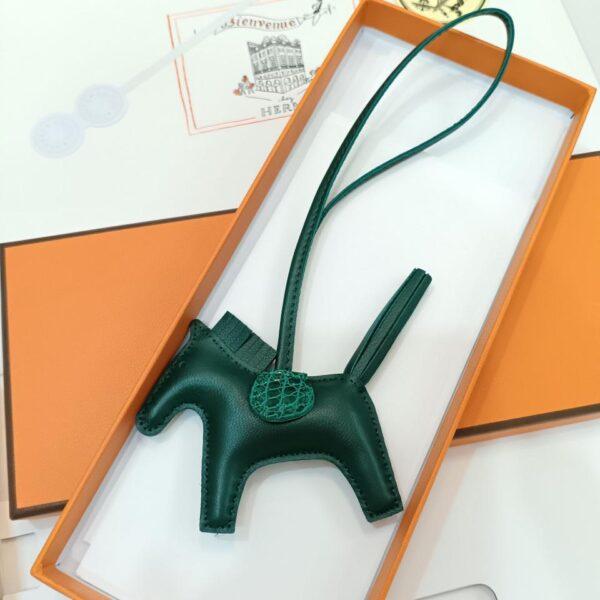 replica,repliche,fake,1:1,earrings,bracelet,ring,jewelry Sella in vera pelle di coccodrillo importata mini pony HMMMMS (F6A5)