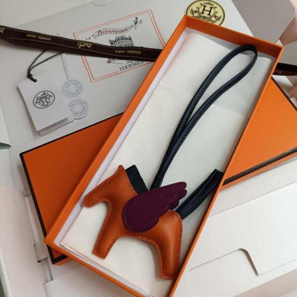 replica,repliche,fake,1:1,earrings,bracelet,ring,jewelry HMMMMS Mini Pegasus Versione Top in Pelle di Pecora (2D90)