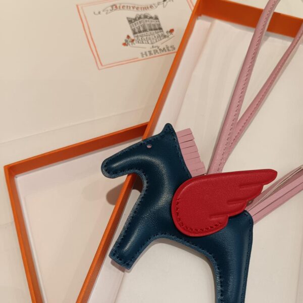 replica,repliche,fake,1:1,earrings,bracelet,ring,jewelry Versione top HMMMMS Mini Pegasus in pelle di pecora