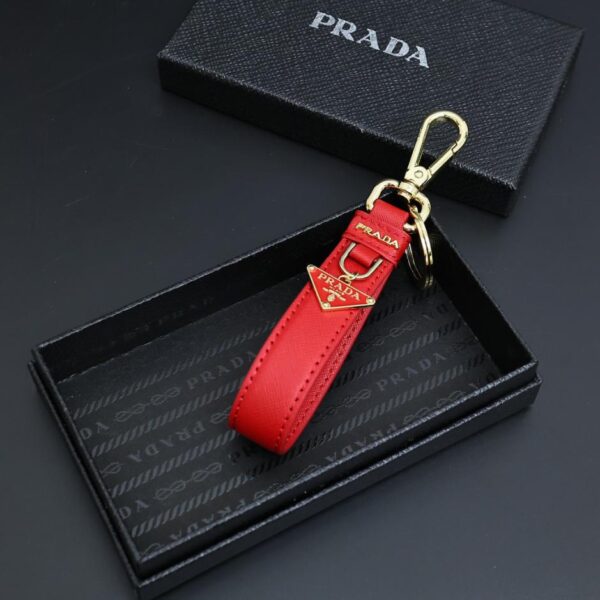 replica,repliche,fake,1:1,earrings,bracelet,ring,jewelry  Portachiavi Prada F0002(B485)
