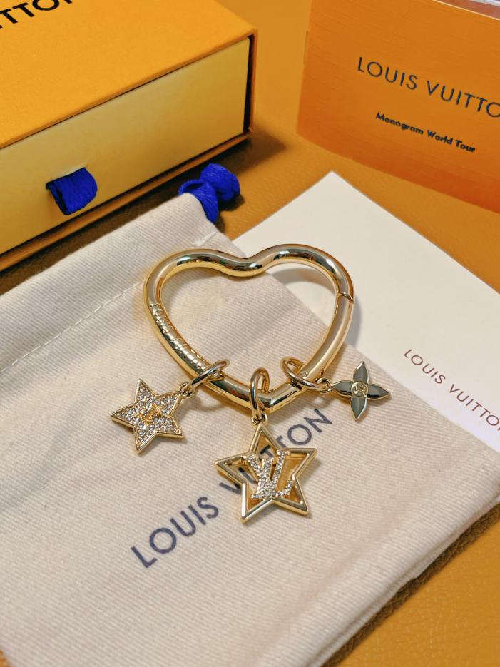 replica,repliche,fake,1:1,earrings,bracelet,ring,jewelry Ornamento per borsa a cuore LV Constellation (F30F) replica,repliche,fake,1:1,earrings,bracelet,ring,jewelry Ornamento per borsa a cuore LV Constellation (F30F)