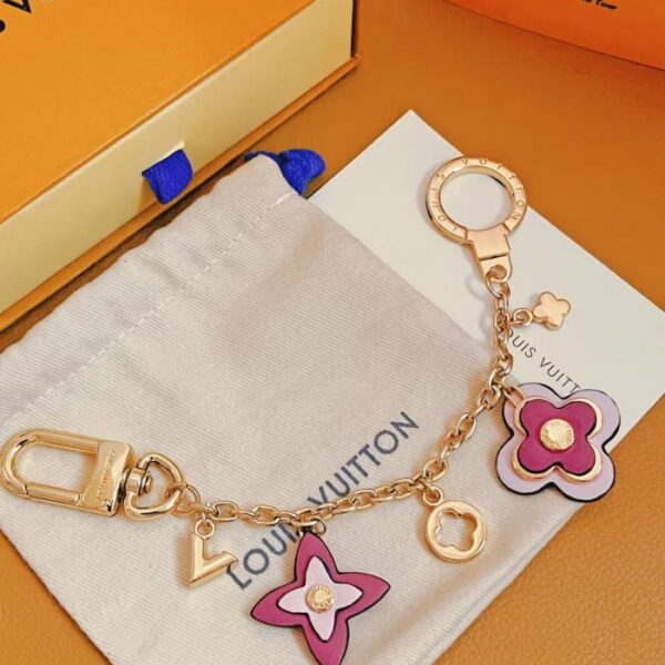 replica,repliche,fake,1:1,earrings,bracelet,ring,jewelry BLOOMING FLOWERS CHAIN ​​accessori borsa e portachiavi M63086