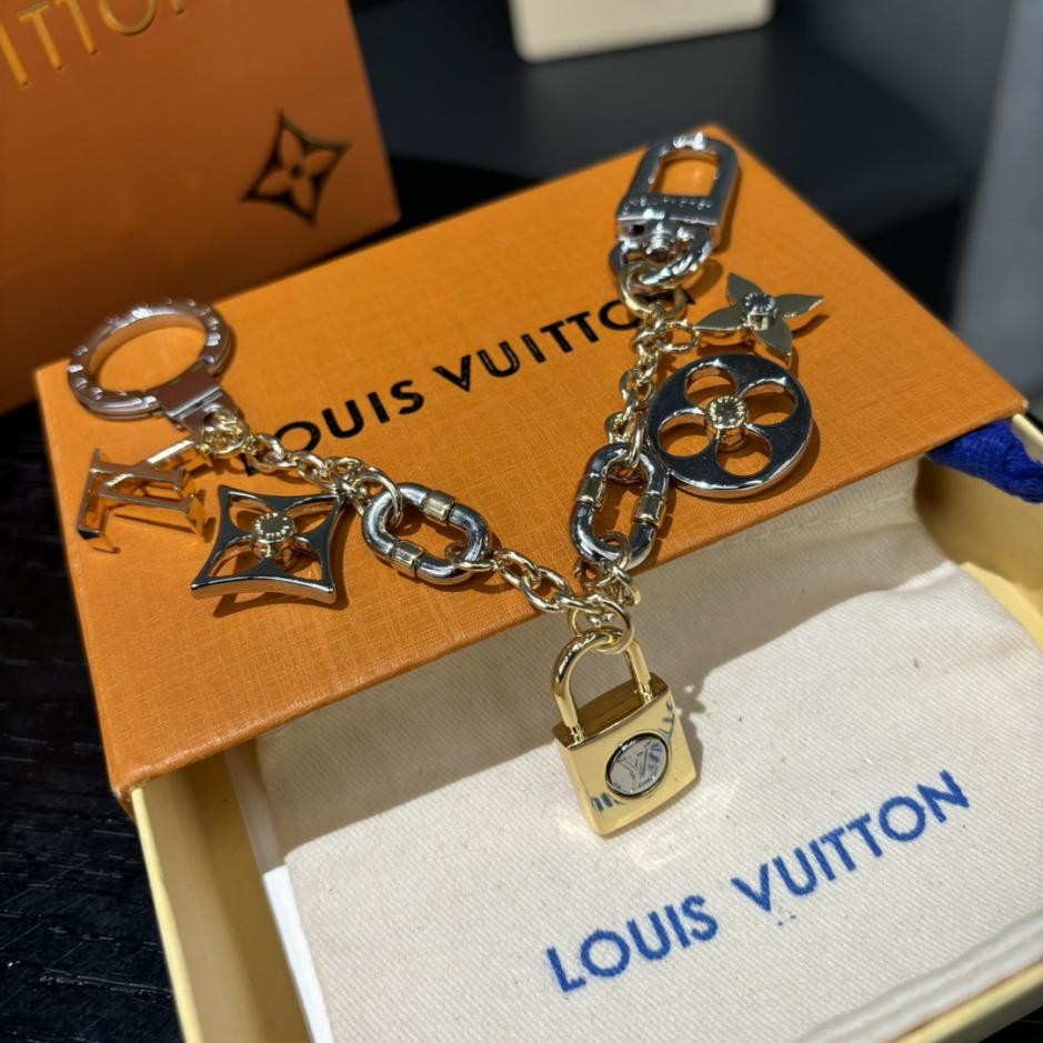 replica,repliche,fake,1:1,earrings,bracelet,ring,jewelry Louis Vuitton M01006B INCOMBE replica,repliche,fake,1:1,earrings,bracelet,ring,jewelry Louis Vuitton M01006B INCOMBE