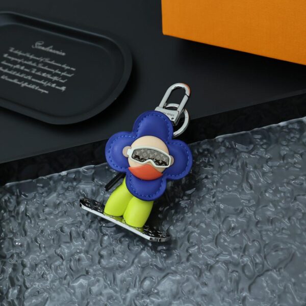 replica,repliche,fake,1:1,earrings,bracelet,ring,jewelry Portachiavi borsa mascotte nuovo da uomo Louis Vuitton M00965