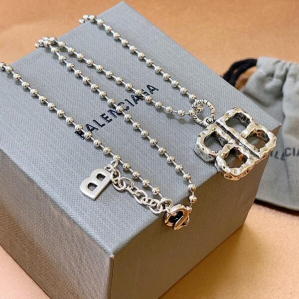 replica,repliche,fake,1:1,earrings,bracelet,ring,jewelry Nuova collana Balenciaga (326F)