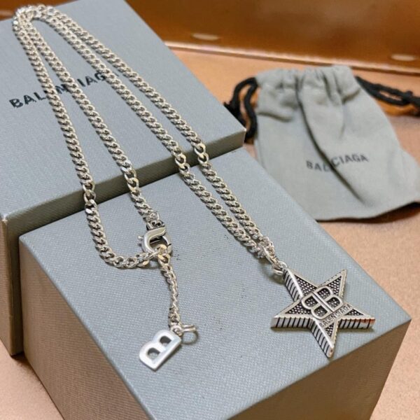 replica,repliche,fake,1:1,earrings,bracelet,ring,jewelry Nuova collana Balenciaga.(0930)