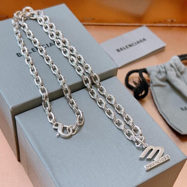 replica,repliche,fake,1:1,earrings,bracelet,ring,jewelry  Nuova collana Balenciaga (6849)