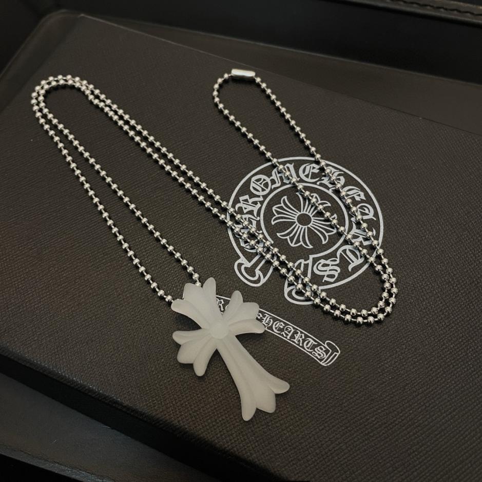 replica,repliche,fake,1:1,earrings,bracelet,ring,jewelry Nuova collana con sfere in resina con croce Chrome Hearts per uomo e donna (EA07) replica,repliche,fake,1:1,earrings,bracelet,ring,jewelry Nuova collana con sfere in resina con croce Chrome Hearts per uomo e donna (EA07)