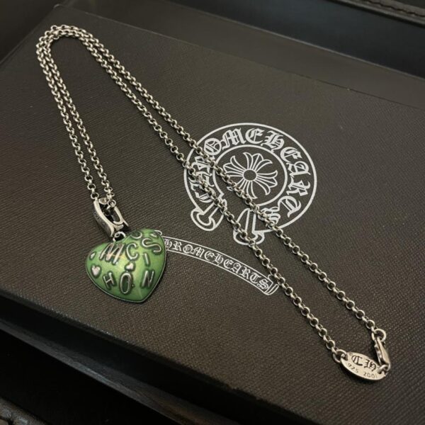 replica,repliche,fake,1:1,earrings,bracelet,ring,jewelry [Controqualità] Collana con cuori cromati, nuova classica retrò, pendente a cuore verde (E10E)