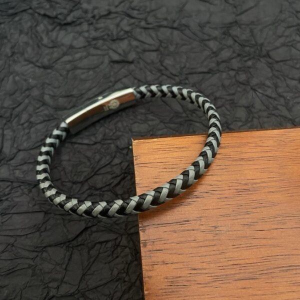 replica,repliche,fake,1:1,earrings,bracelet,ring,jewelry [Controqualità] Bracciale in corda di cuoio retrò classico con cuori cromati (E7E4)
