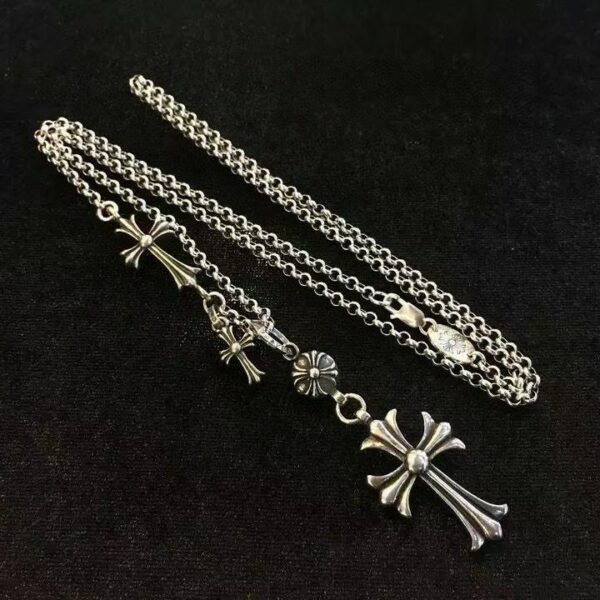 replica,repliche,fake,1:1,earrings,bracelet,ring,jewelry Collana con ciondolo croce cuore di corvo (00A6)