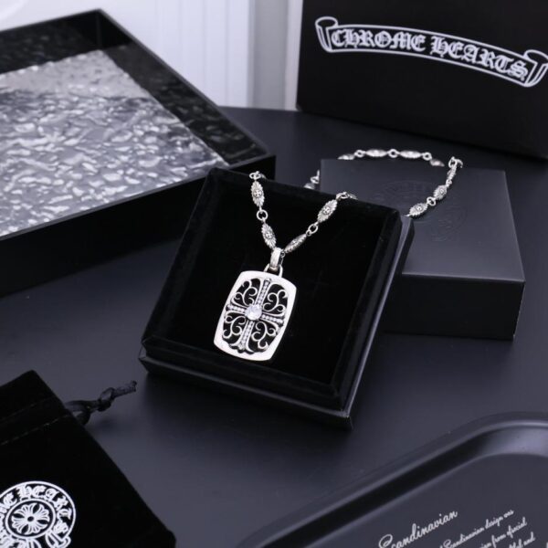 replica,repliche,fake,1:1,earrings,bracelet,ring,jewelry Collana Corvo Cuore (39FA)