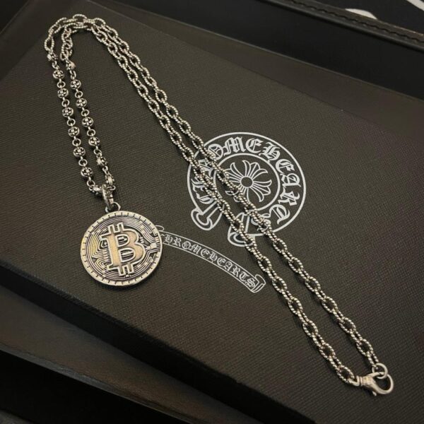 replica,repliche,fake,1:1,earrings,bracelet,ring,jewelry [Controqualità] Collana con ciondolo a forma di lettera e cerchio con cuori cromati, nuova classica retrò (6A99)