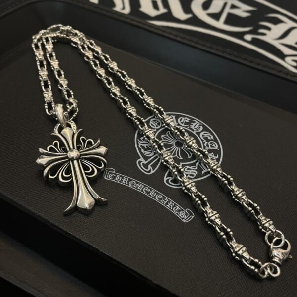replica,repliche,fake,1:1,earrings,bracelet,ring,jewelry [Controqualità] Chrome Hearts nuova collana con fibbia di diamanti grande pendente a forma di croce (795E)