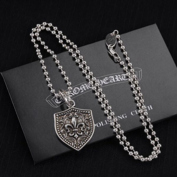 replica,repliche,fake,1:1,earrings,bracelet,ring,jewelry  Collana con cuori cromati (72EE)