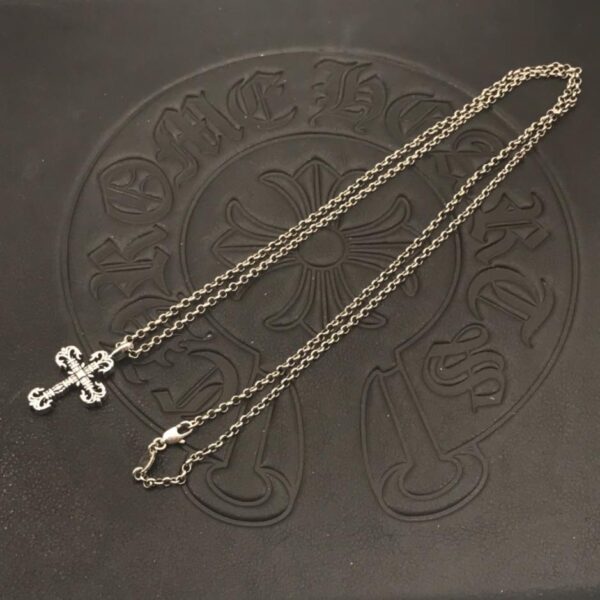 replica,repliche,fake,1:1,earrings,bracelet,ring,jewelry Ciondolo a forma di croce con fiamma mini e cuore di corvo (0CC9)
